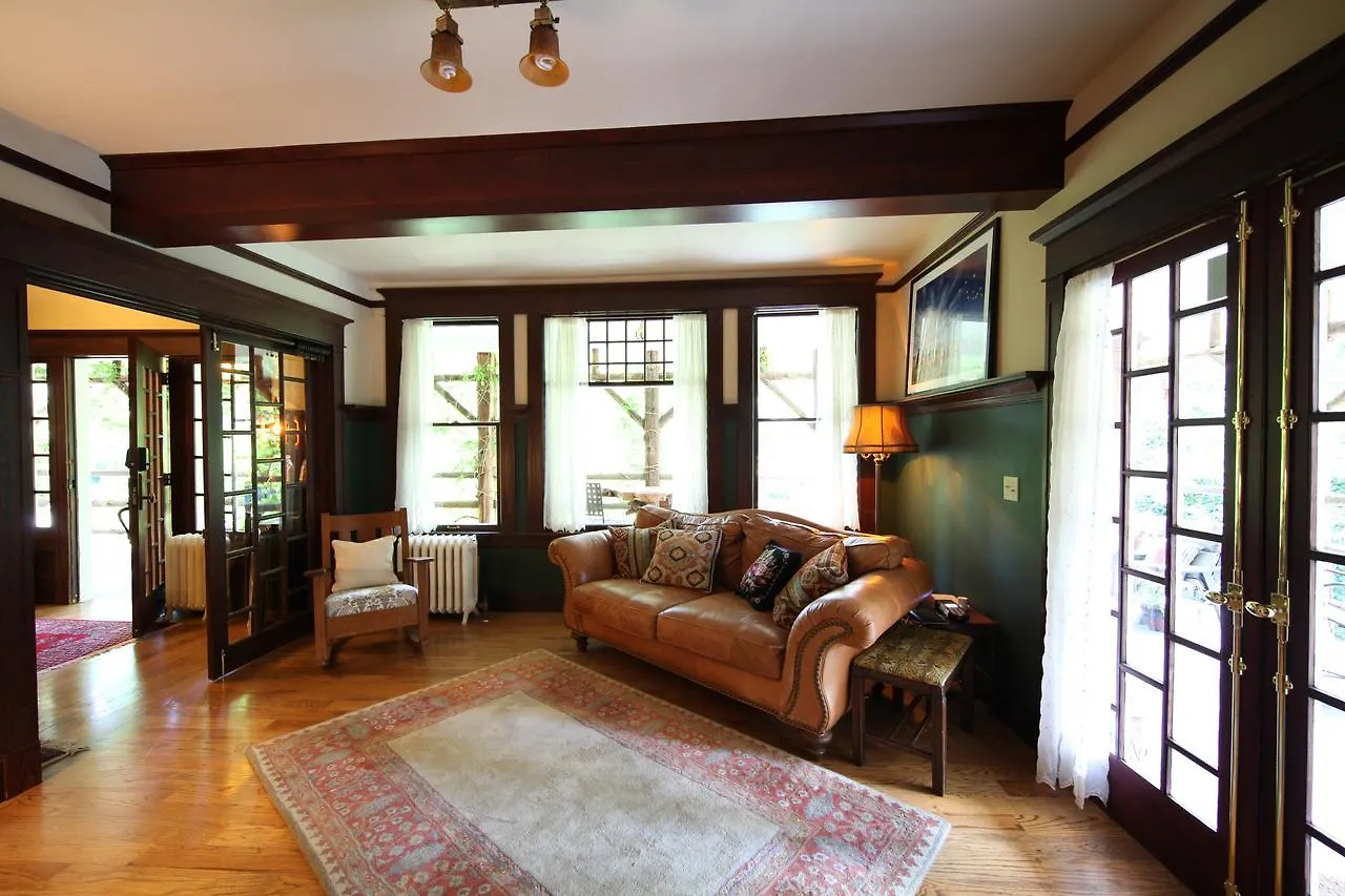 The Gatewood Bed And Breakfast Seattle